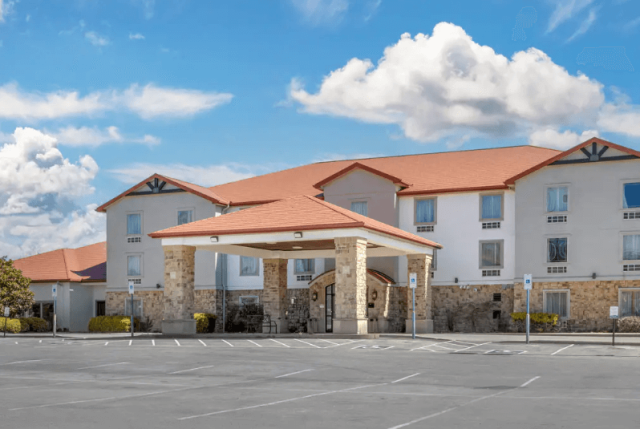 Quality Inn &amp; Suites - Monterey