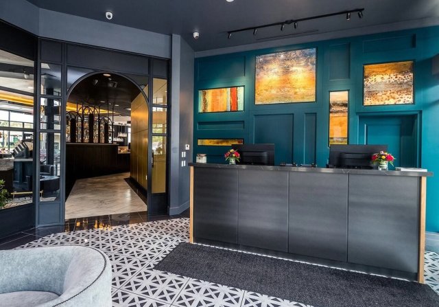 Hotel Versailles