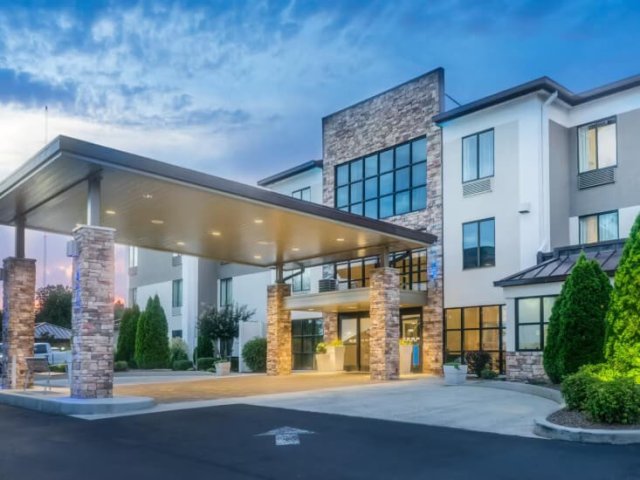 Holiday Inn Express &amp; Suites Fort Payne