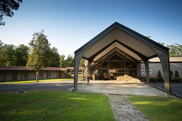 DeSoto State Park Lodge