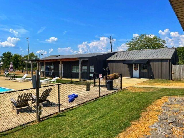 The Cove RV Resort &amp; Campground