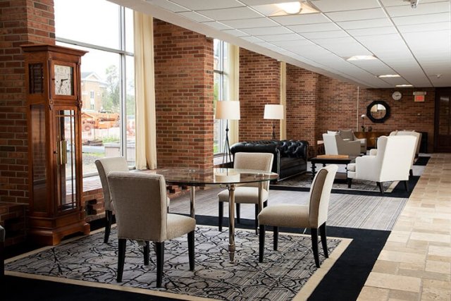 Hillsdale College Dow Hotel and Conference Center