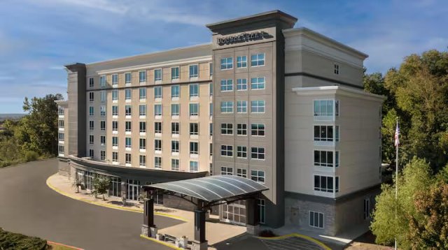 DoubleTree by Hilton Chattanooga Hamilton Place