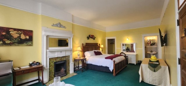Clinton Inn