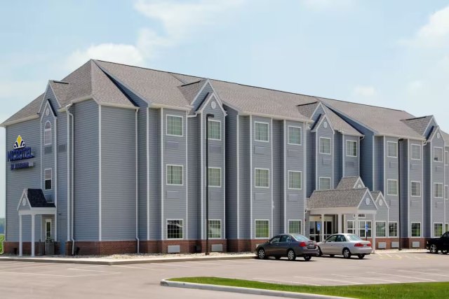 Microtel Inn &amp; Suites by Wyndham Delphos