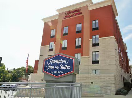 Hampton Inn &amp; Suites Cincinnati/Uptown-University Area