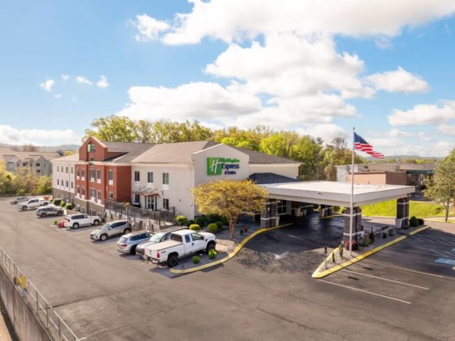 Holiday Inn Express &amp; Suites Chattanooga-Hixson